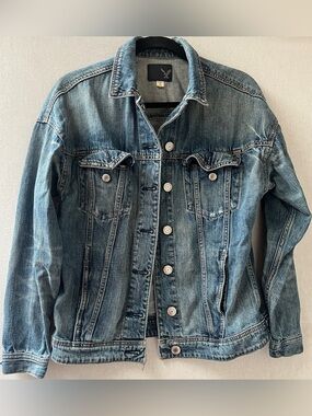 American Eagle Outfitters Distressed Blue Denim Jacket Varsity Logo Patch XS